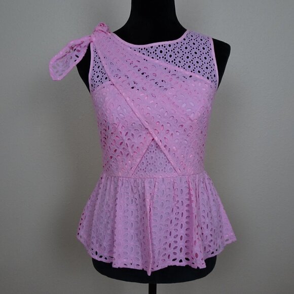 Lilly Pulitzer Diara Pink Eyelet Lace Top Peplum Sleeveless Size 0 - Picture 2 of 10